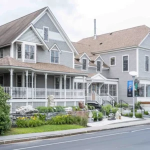 Explore the Maine Mineral & Gem Museum in Bethel